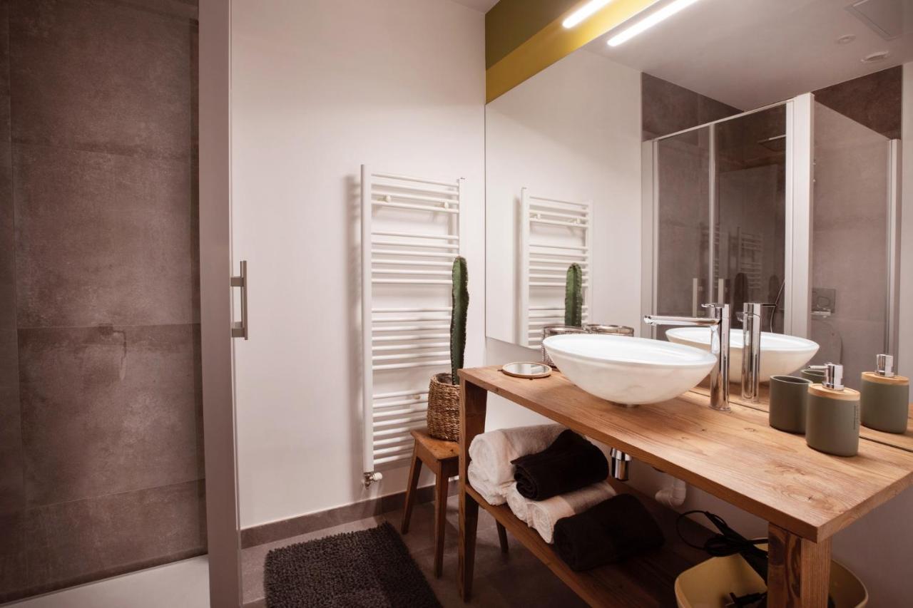 Appartement Avec Sauna Au Pied De La Citadelle Besancon Ngoại thất bức ảnh