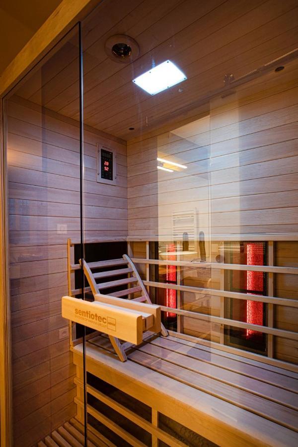 Appartement Avec Sauna Au Pied De La Citadelle Besancon Ngoại thất bức ảnh
